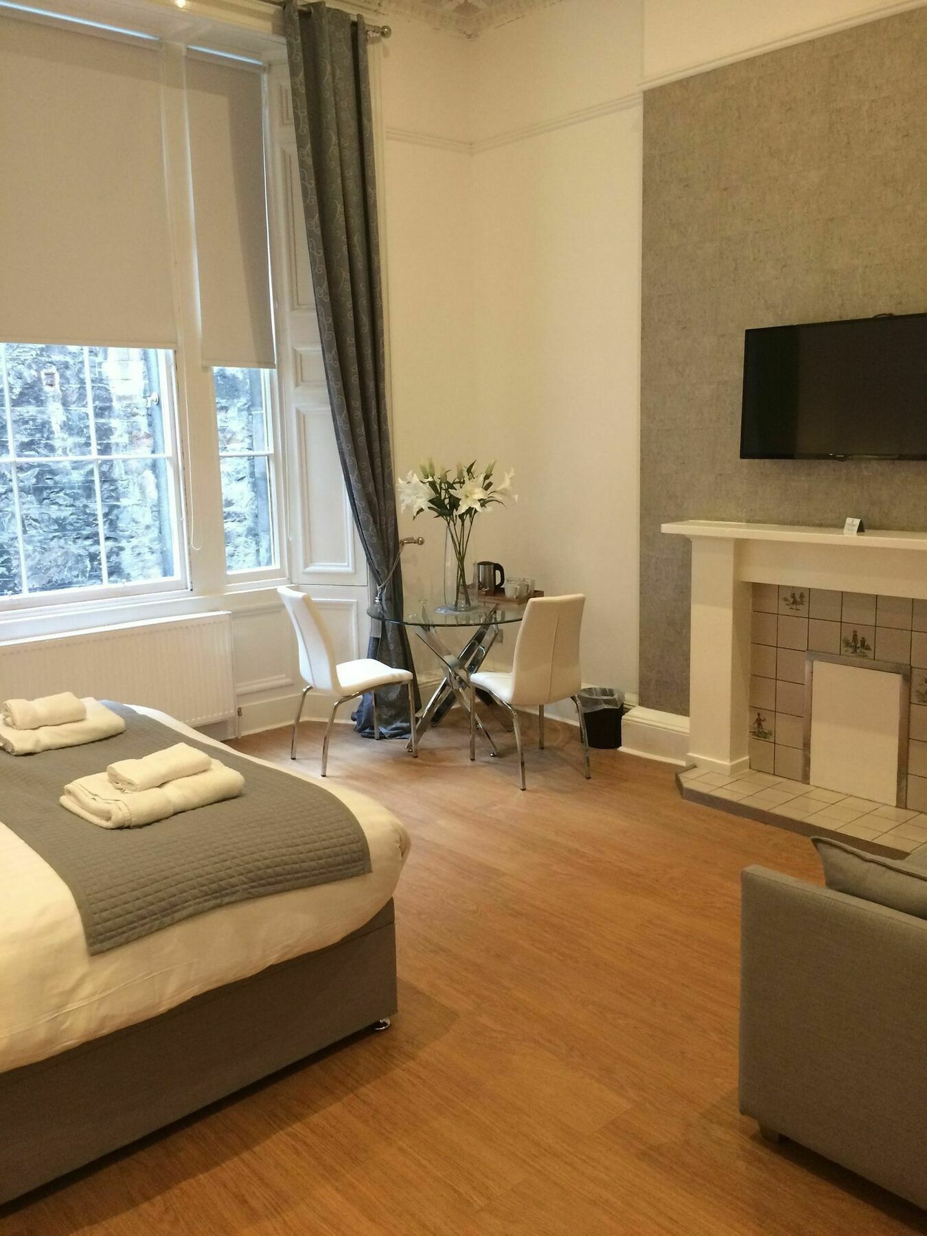 Hanover 71 Suites เอดินบะระ ภายนอก รูปภาพ